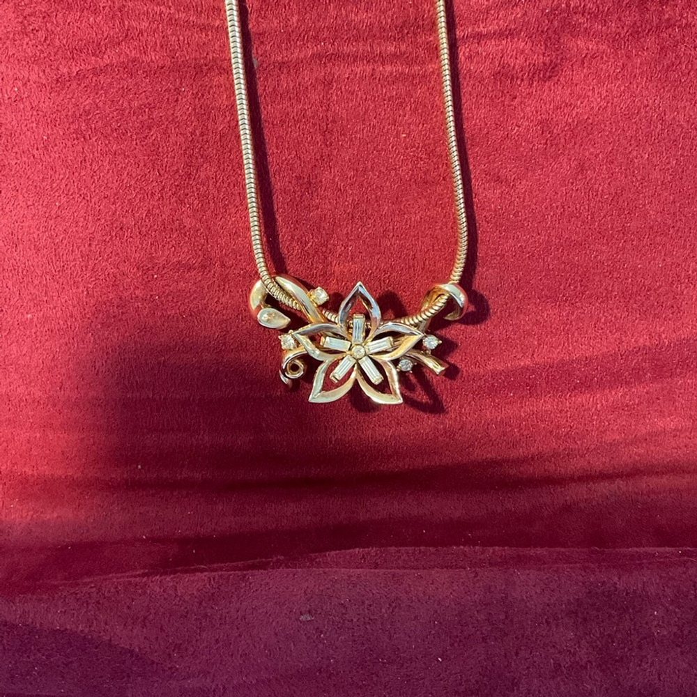 Vintage signed Crown Trifari Alfred Philippe
Necklace w/snake chain. See desc. - Picture 2 of 7